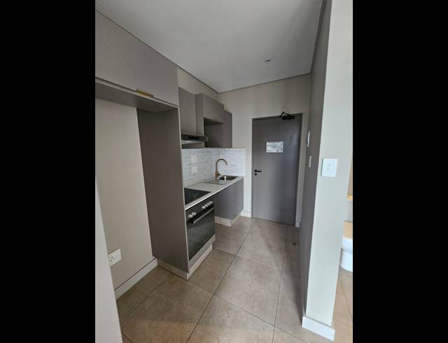 BEDROOM STUDIO APARTMENT FOR SALE IN SANDOWN